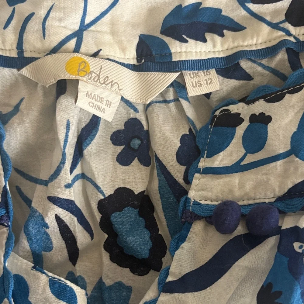 3 Boden Blue and White Floral and Green and White size 16 Blouses - Picture 2 of 16